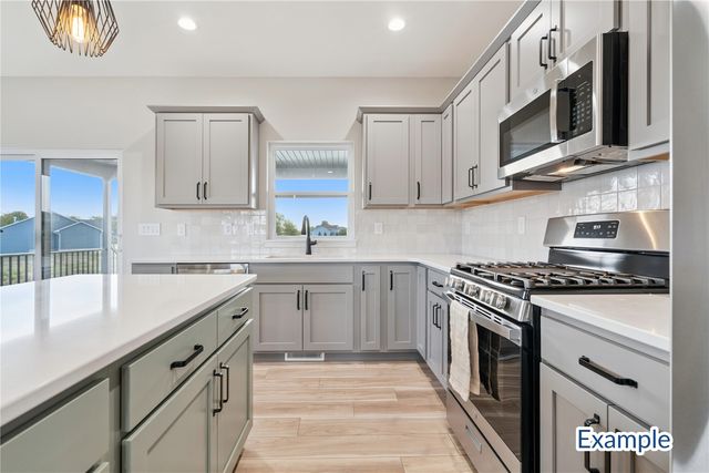 1324 Frontier Loop, Iowa City, IA 52240