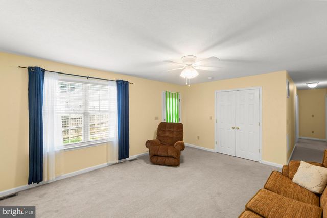 204 COCHISE TRL, Winchester, VA 22602