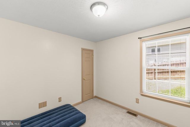 204 COCHISE TRL, Winchester, VA 22602