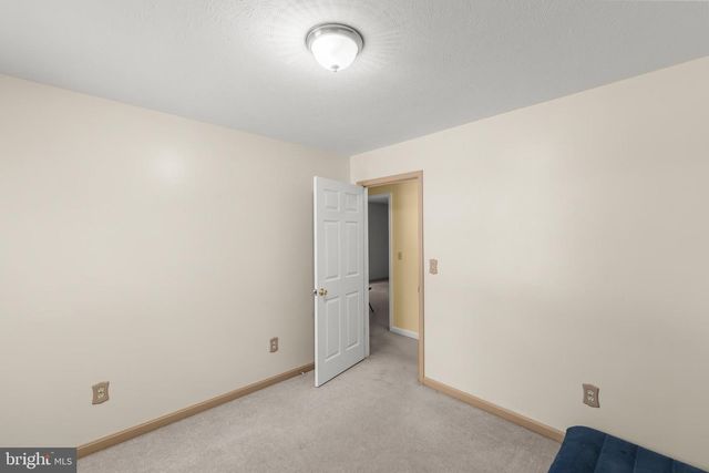 204 COCHISE TRL, Winchester, VA 22602