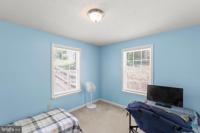 204 COCHISE TRL, Winchester, VA 22602