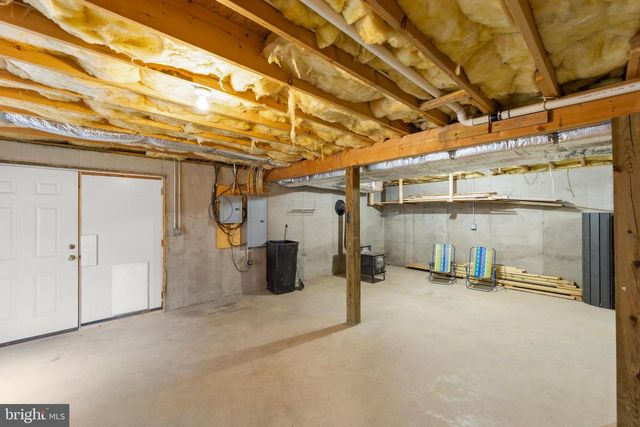204 COCHISE TRL, Winchester, VA 22602