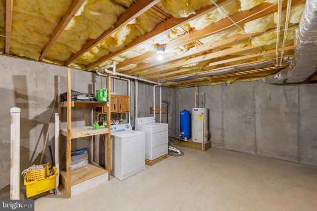 204 COCHISE TRL, Winchester, VA 22602