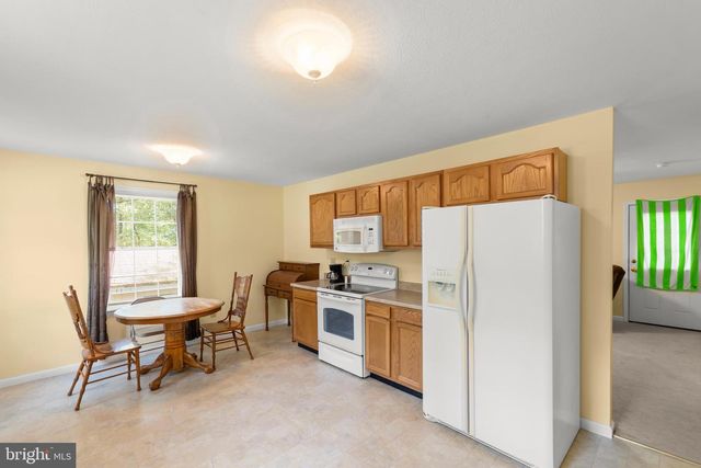 204 COCHISE TRL, Winchester, VA 22602