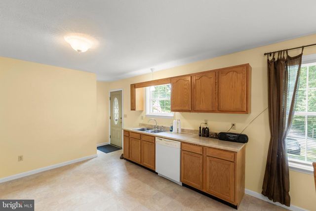 204 COCHISE TRL, Winchester, VA 22602