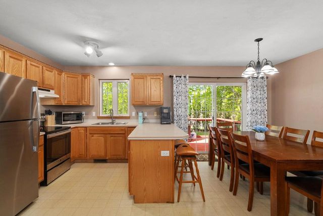 556 Ronald Lee Circle, Rio, WI 53960