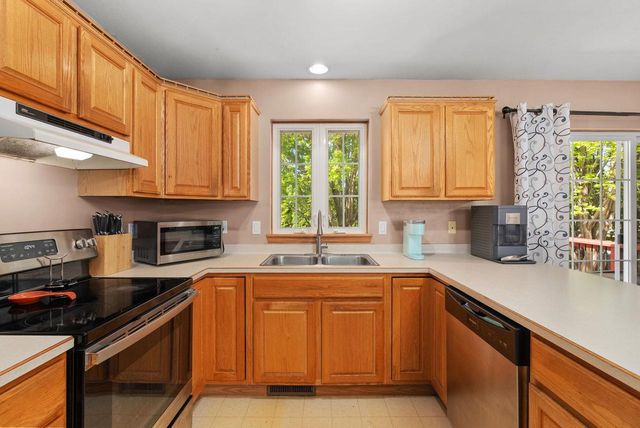 556 Ronald Lee Circle, Rio, WI 53960