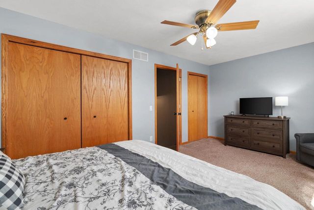 556 Ronald Lee Circle, Rio, WI 53960