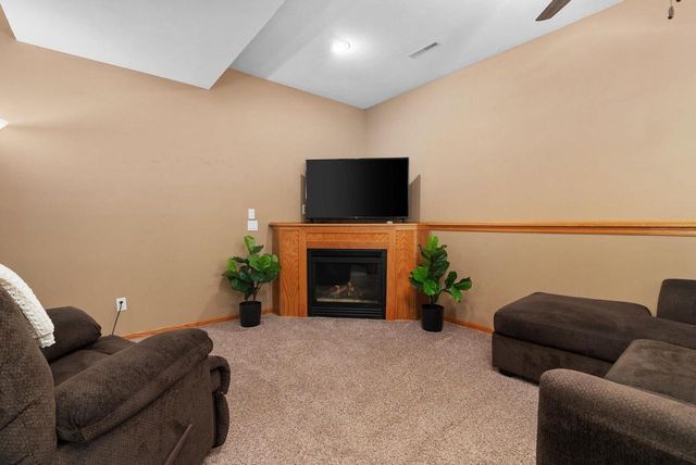 556 Ronald Lee Circle, Rio, WI 53960