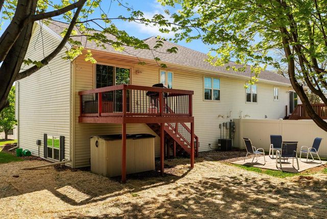 556 Ronald Lee Circle, Rio, WI 53960