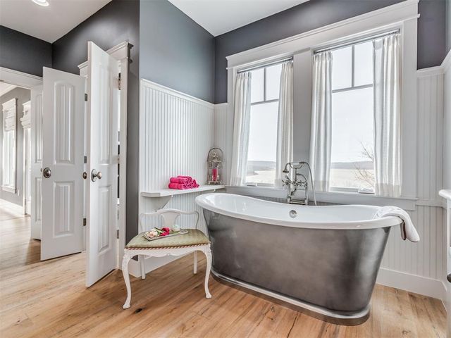 76 Ridgeline Road, Carlton Landing, OK 74432