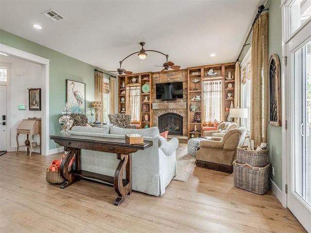 76 Ridgeline Road, Carlton Landing, OK 74432