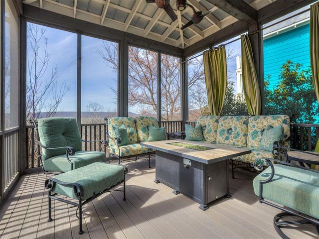 76 Ridgeline Road, Carlton Landing, OK 74432