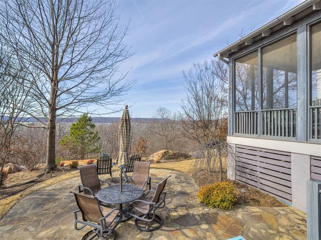 76 Ridgeline Road, Carlton Landing, OK 74432