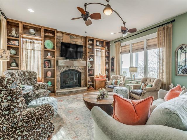 76 Ridgeline Road, Carlton Landing, OK 74432