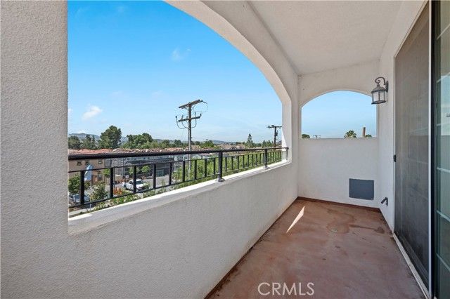 1755 Heywood 201, Simi Valley, CA 93065