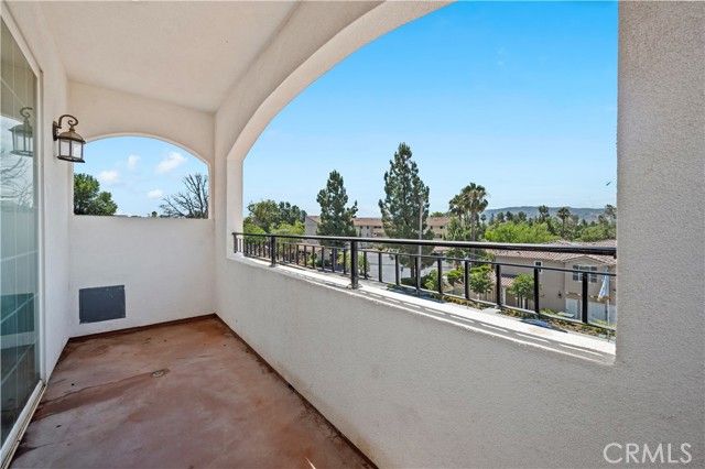 1755 Heywood 201, Simi Valley, CA 93065