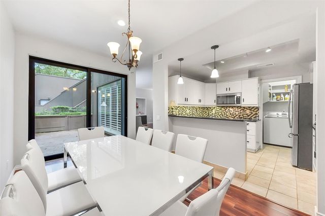 169 Litchfield Lane, Houston, TX 77024