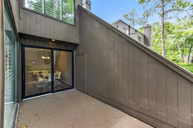 169 Litchfield Lane, Houston, TX 77024