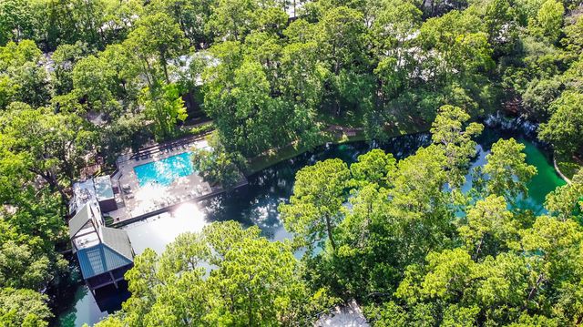 169 Litchfield Lane, Houston, TX 77024