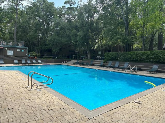 169 Litchfield Lane, Houston, TX 77024