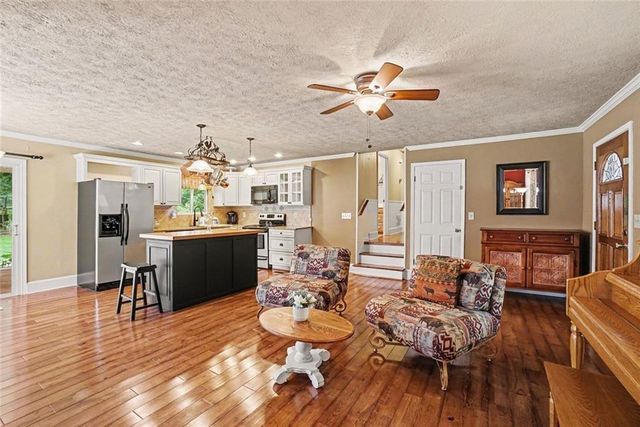 173 S Forty Pass W, Hiram, GA 30141