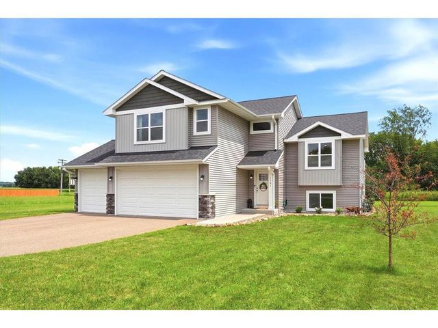 1121 Eulaine Circle, Hammond, WI 54015