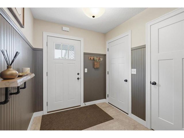 1121 Eulaine Circle, Hammond, WI 54015