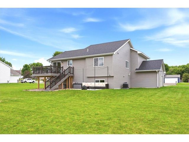 1121 Eulaine Circle, Hammond, WI 54015