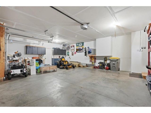 1121 Eulaine Circle, Hammond, WI 54015