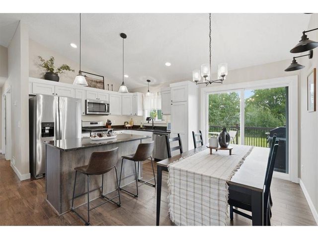 1121 Eulaine Circle, Hammond, WI 54015