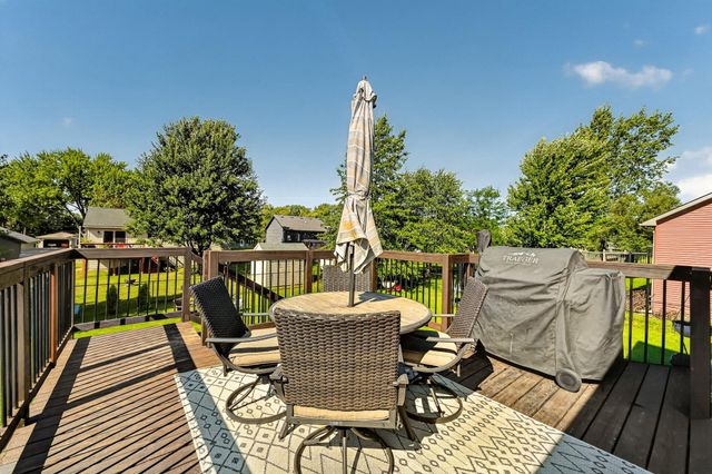 259 Brookestone Drive SE, Rochester, MN 55904