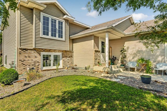 259 Brookestone Drive SE, Rochester, MN 55904