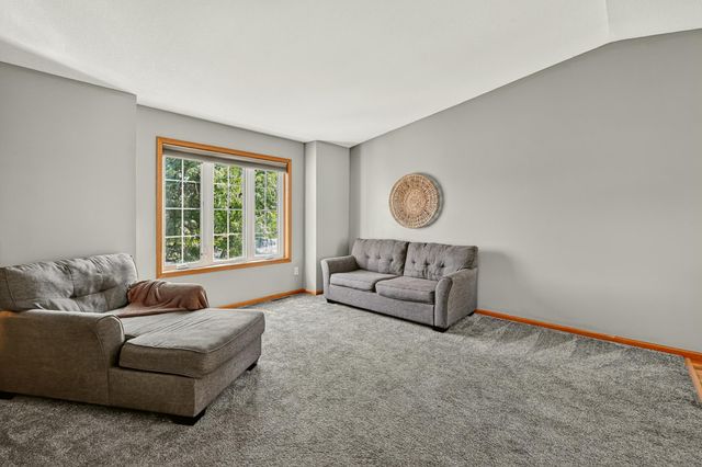 259 Brookestone Drive SE, Rochester, MN 55904