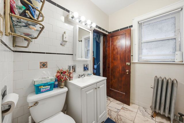 8019 S Rhodes Avenue, Chicago, IL 60619