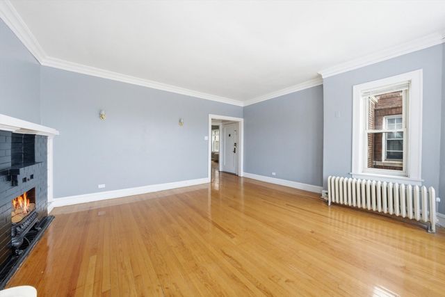 8019 S Rhodes Avenue, Chicago, IL 60619