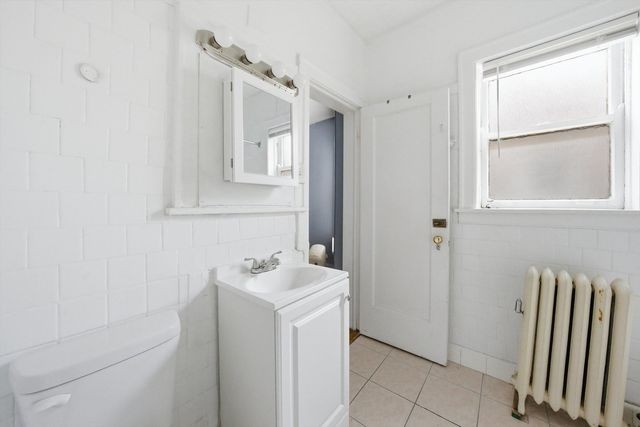 8019 S Rhodes Avenue, Chicago, IL 60619