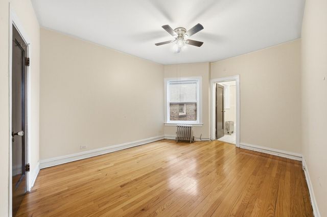 8019 S Rhodes Avenue, Chicago, IL 60619