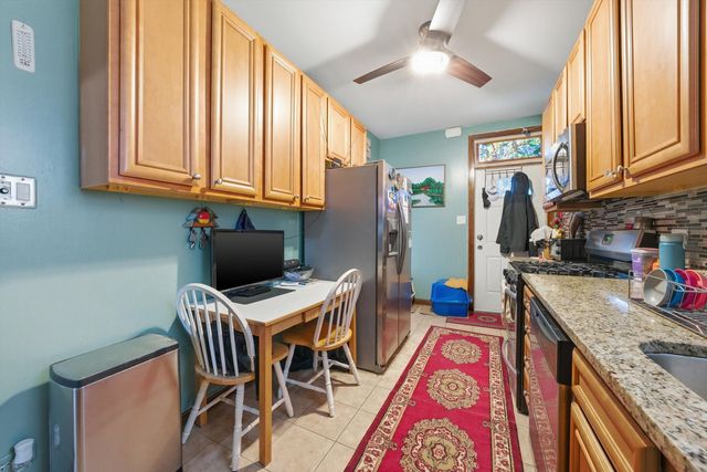 8019 S Rhodes Avenue, Chicago, IL 60619