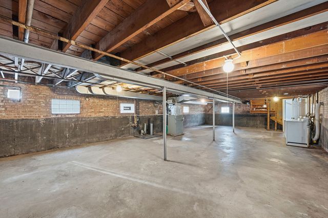 6443 W 26th Street, Berwyn, IL 60402