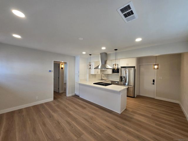 2130 E 5th ST, National City, CA 91950