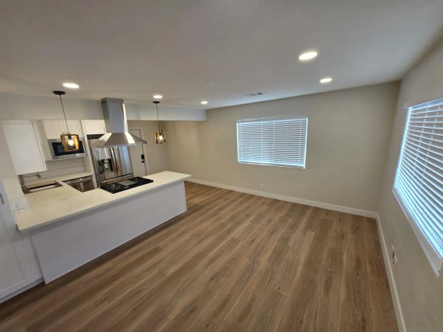 2130 E 5th ST, National City, CA 91950