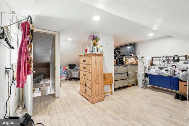 4218 WELSH RD, Philadelphia, PA 19136