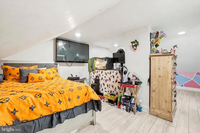 4218 WELSH RD, Philadelphia, PA 19136