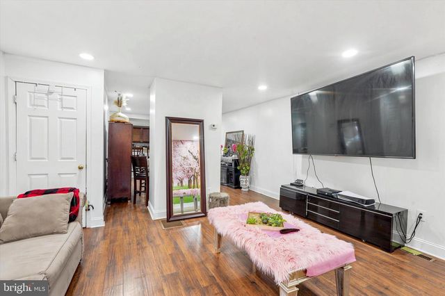 4218 WELSH RD, Philadelphia, PA 19136