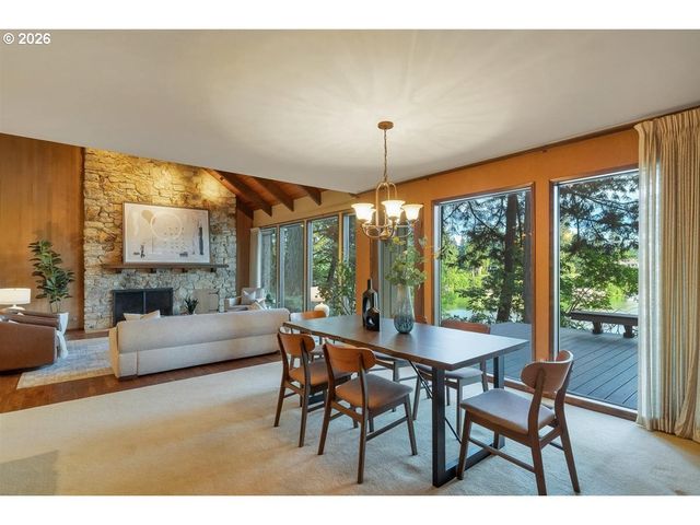 6590 Sw MONTGOMERY Way, Wilsonville, OR 97070
