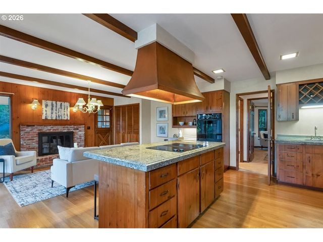 6590 Sw MONTGOMERY Way, Wilsonville, OR 97070