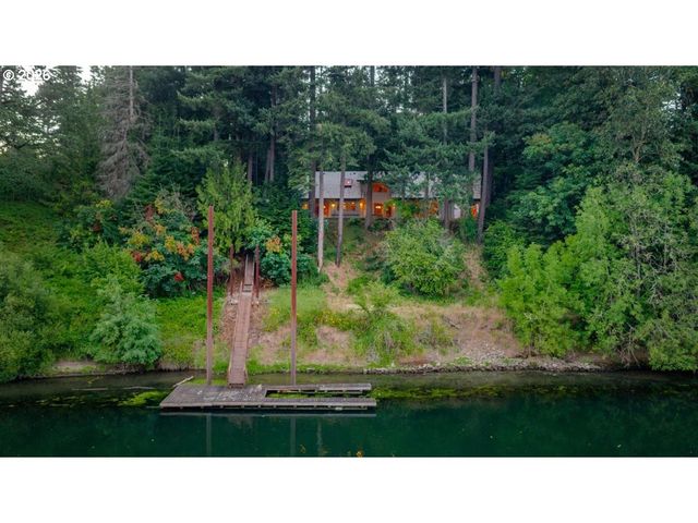6590 Sw MONTGOMERY Way, Wilsonville, OR 97070