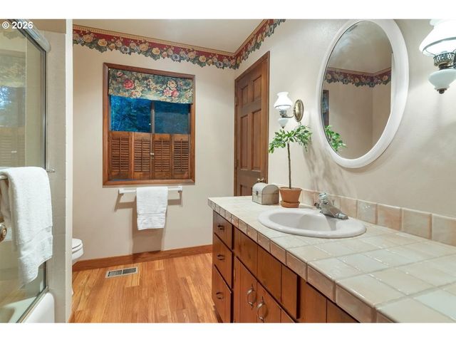 6590 Sw MONTGOMERY Way, Wilsonville, OR 97070