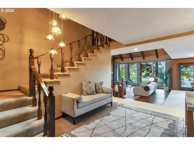 6590 Sw MONTGOMERY Way, Wilsonville, OR 97070